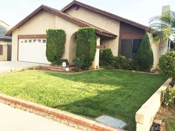 15018 Harvest St, Mission Hills, CA 91345