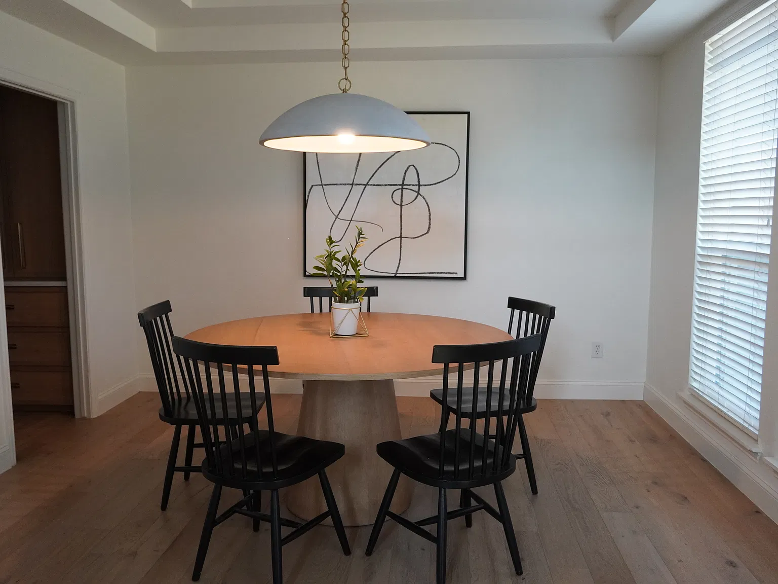 4 bed, 3.5 bath, 2969 sqft, $4,600 — Photo 4