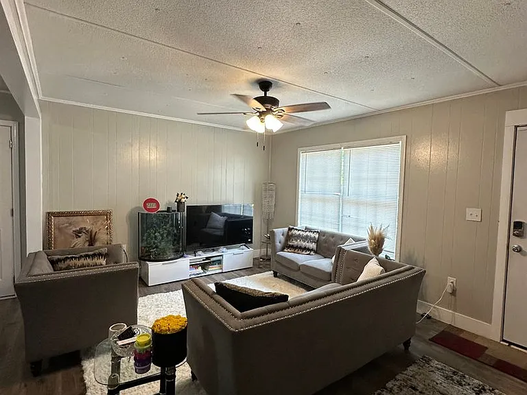 175 Sarsen Cir — Photo 6