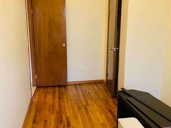 5th image of 23-43 38th St #2A