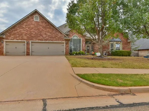 3308 Huntsman Ct, Edmond, OK 73003