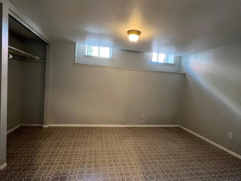 252 S 10th St #1F — Photo 12