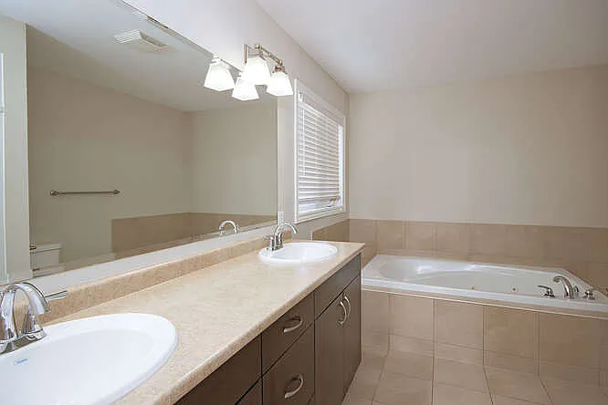 864 Teakwood Ln — Photo 34