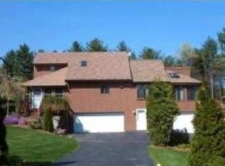 15 Lancaster Crossing Rd, Salem, NH 03079