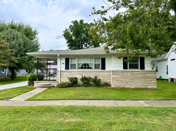 550 Madison St, Louisville, IL 62858