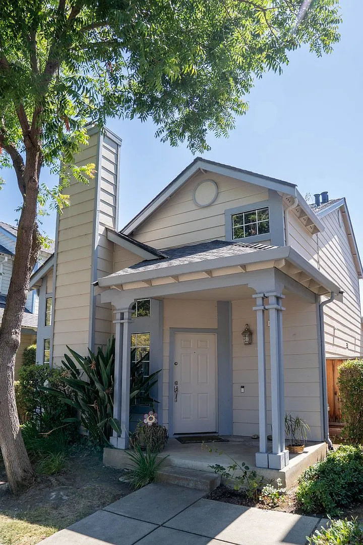 Charming 2BR/2BA Home in the Heart of Newark 6285 Potrero Drive — Photo 1