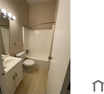 5th image of 3034 Bracken Woods Ln APT 6