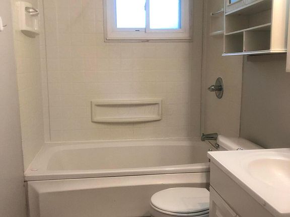 5th image of 375 Kinsel Ave
