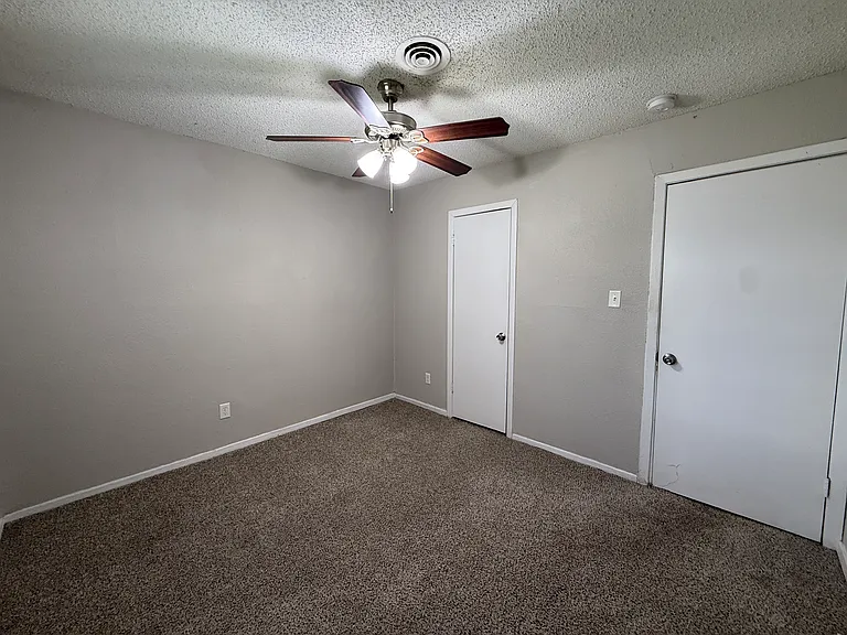 3512 Bahamas Dr — Photo 17