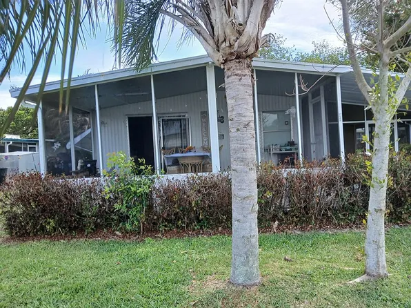 33 Manor Dr, Fort Pierce, FL 34982