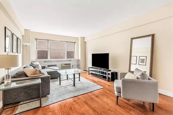 1st image of 301 E 66th St APT 4N