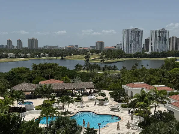 20281 E Country Club Dr, Miami, FL 33180