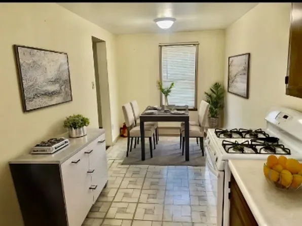 Manor Valley Plaza, 40 Race St #1D, Manor, PA 15665