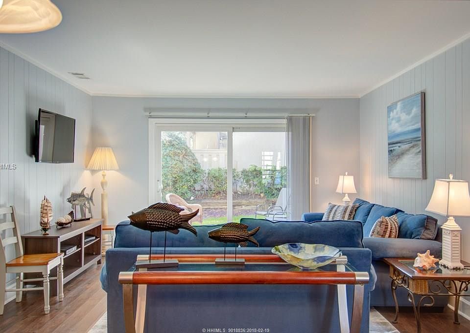 1st image of 25 Deallyon Ave APT 101
