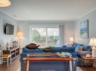 25 Deallyon Ave APT 101, Hilton Head Island, SC 29928