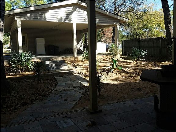 2nd image of 510 Kiowa Dr E