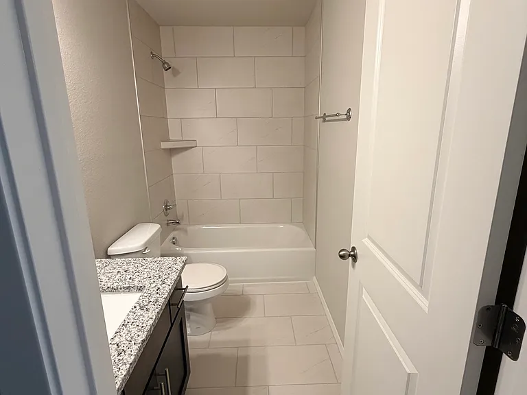 3900 W Laredo St — Photo 5