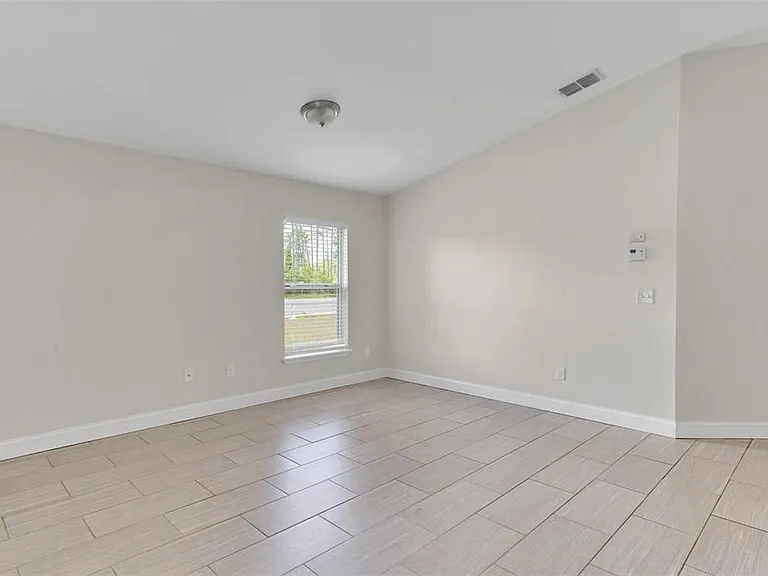 1206 Beechdale Ct — Photo 9