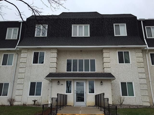 1st image of 815 Duke Dr APT 230
