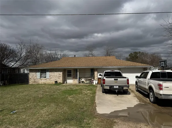 106 N 7th St E, Dawson, TX 76639