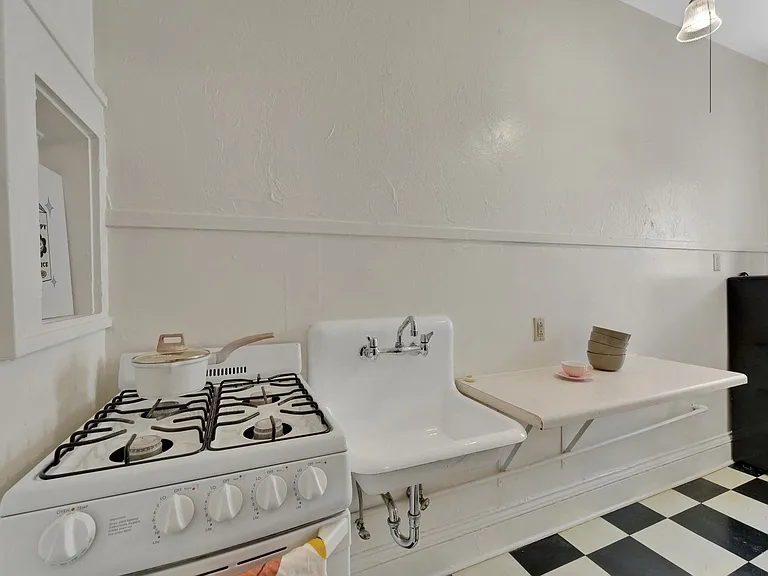 The Park Apartments — Photo 15