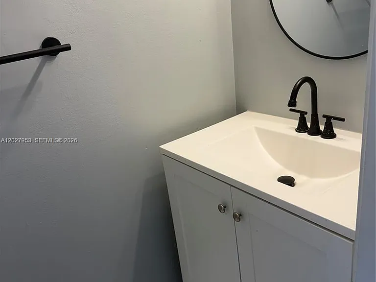 7926 Kimberly Blvd #202 — Photo 5