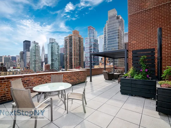 333 East 55th Street image 12 of 15