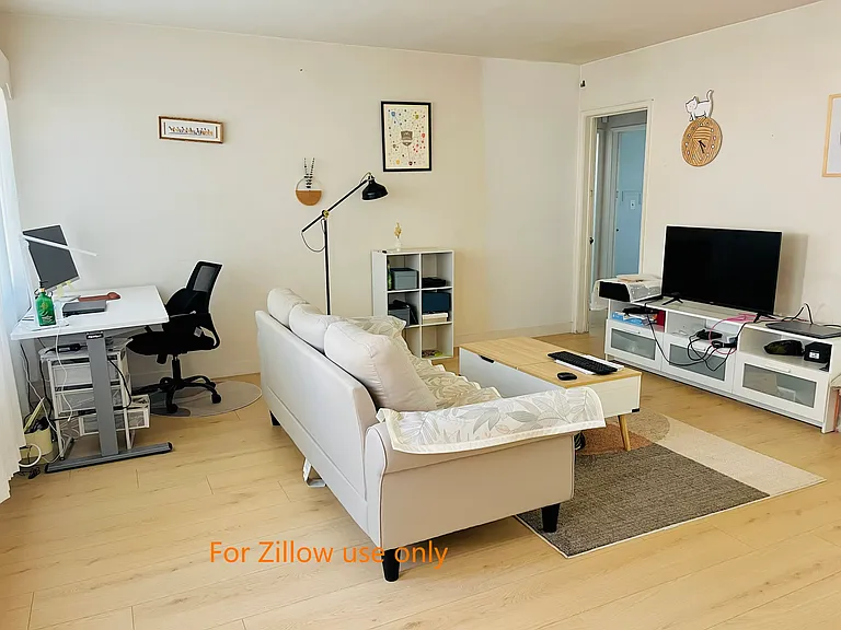 1820 Brockwell Ave — Photo 3