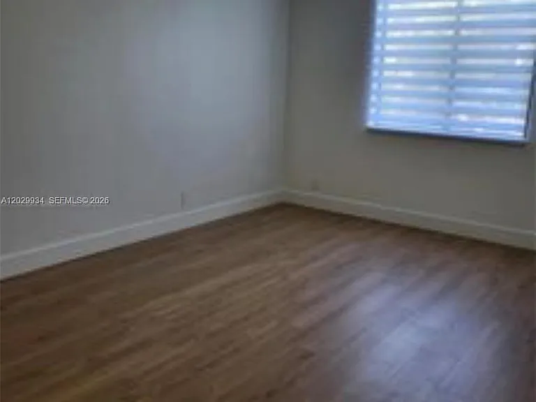733 SE 1st Way #109 — Photo 7