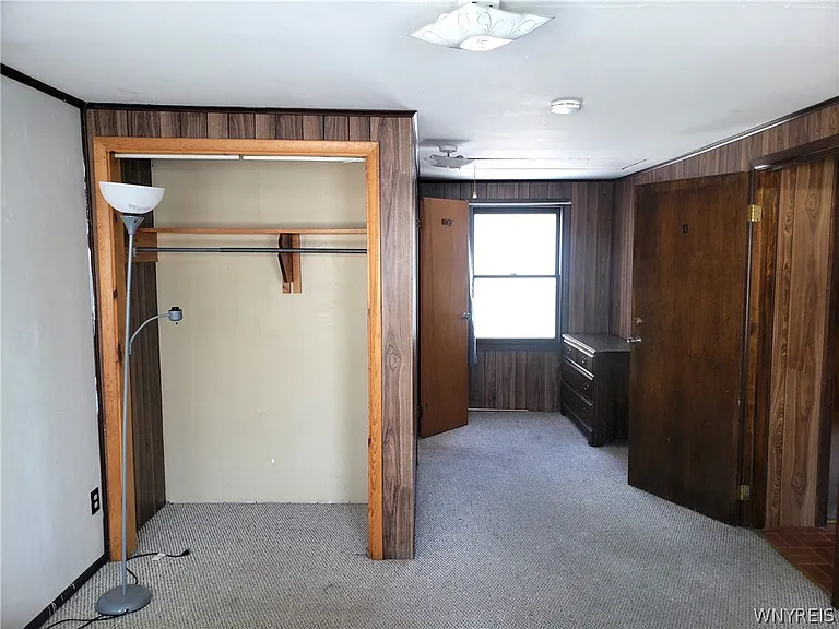 91 Springville Ave — Photo 12
