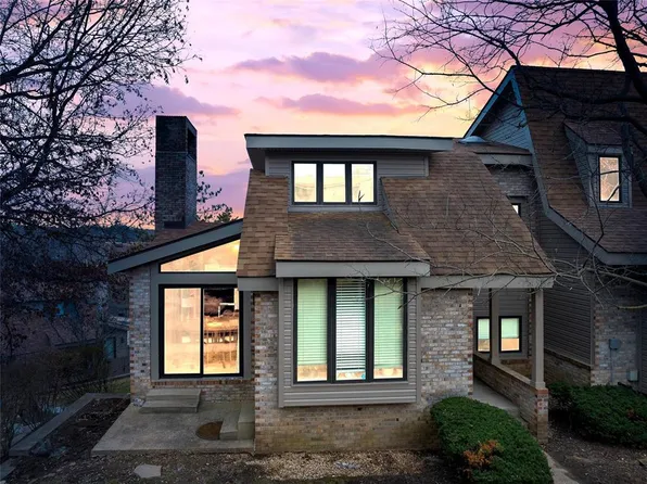 13645 Mason Oaks Ln, Saint Louis, MO 63131