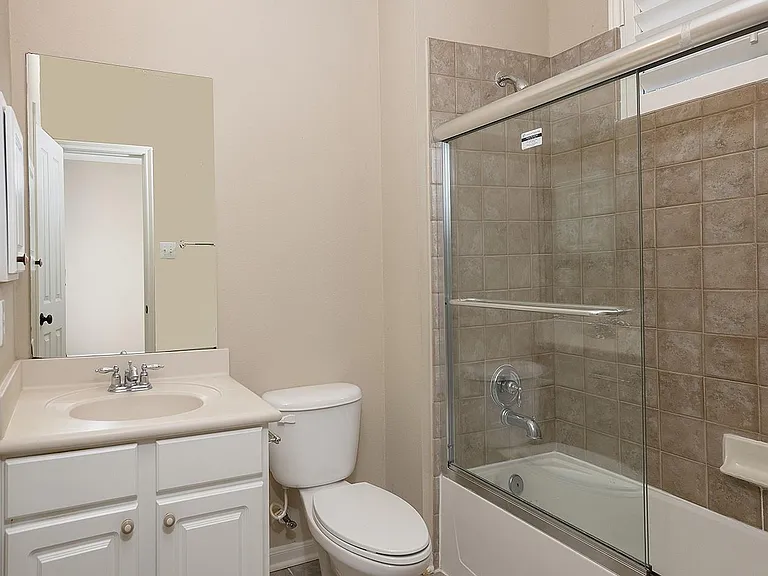 54 S Longsford Cir — Photo 27