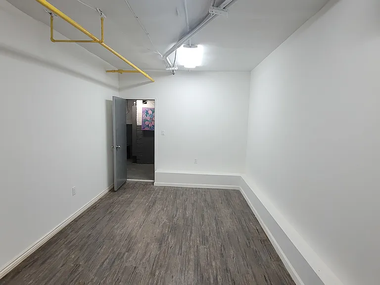 240 E 175th St #3G — Photo 7