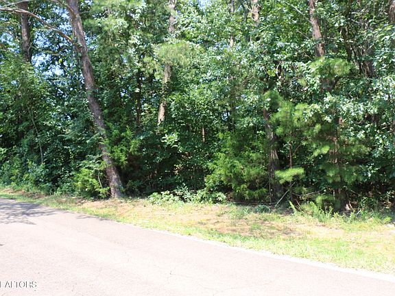 2nd image of 1 County Road 892