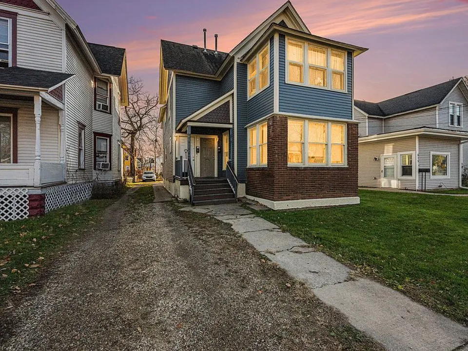 611 W North St #2