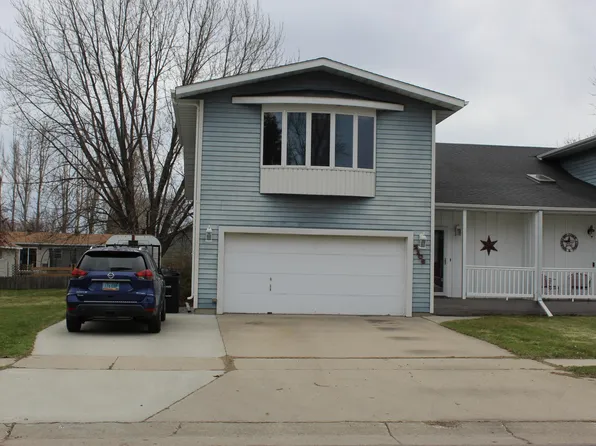 2108 28th Ave S, Fargo, ND 58103