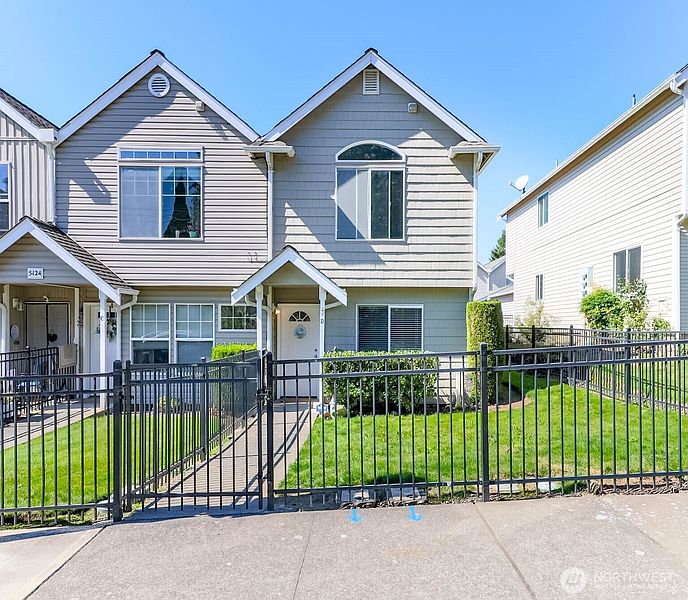 3rd image of 5124 Browns Point Blvd, #D