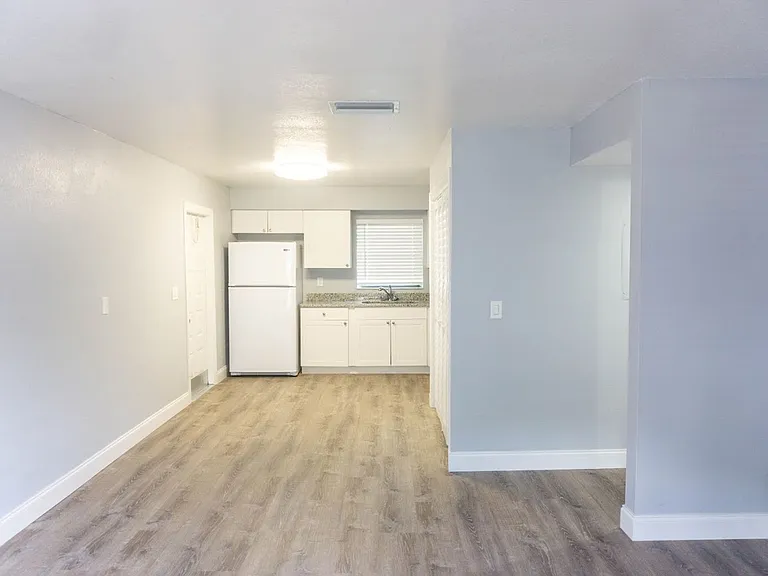Lincoln Place — Photo 15