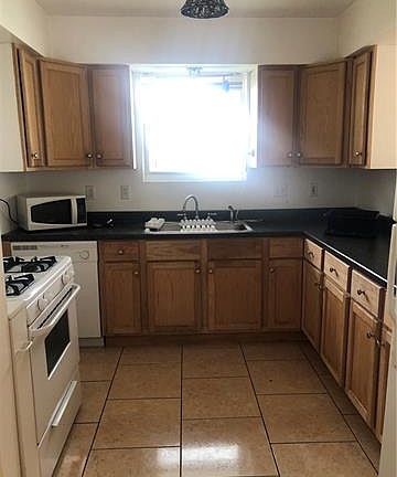 4th image of 5858 Colbert St