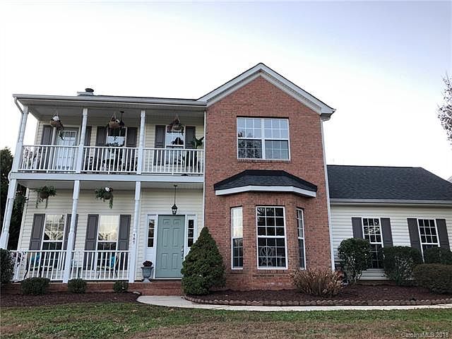 1st image of 107 Currituck Ct