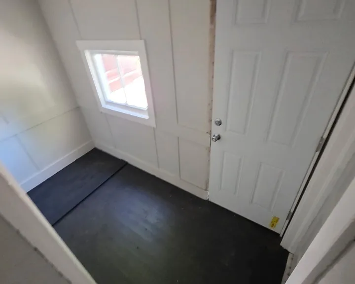 217 Seneca St #2 — Photo 11