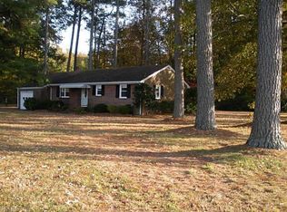 624 Saint Brides Rd W, Chesapeake, VA 23322
