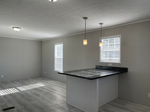 3rd image of 246 Browning Dr
