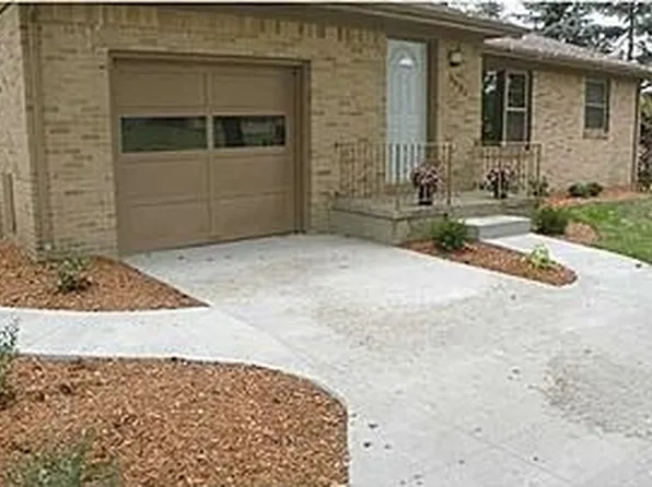 3431 Hickory Ave SE, Grand Rapids, MI 49508