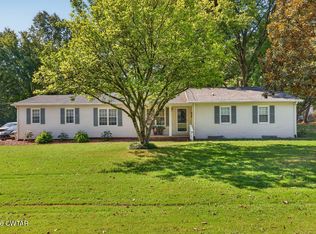 461 Sunnyslope Dr, Humboldt, TN 38343