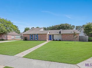 14433 Courtshire Ave, Baton Rouge, LA 70817