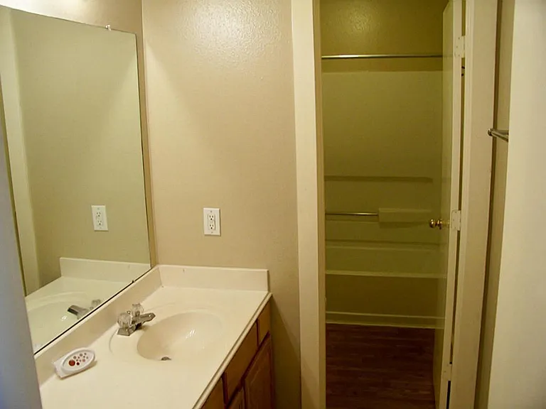 20911 Walder Ct — Photo 11