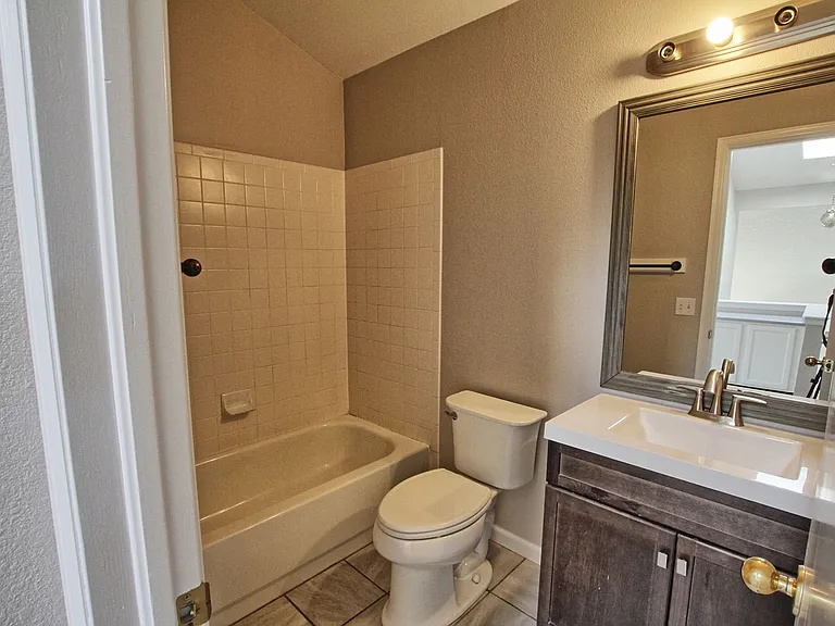17048 Campo Dr — Photo 13