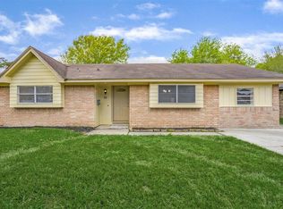 722 Grand Oaks Dr, Houston, TX 77015