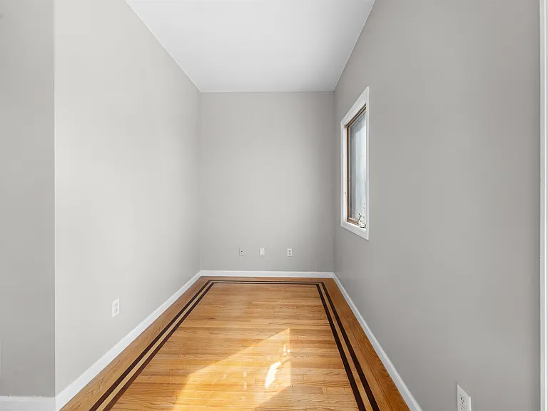 392 Liberty Ave #1 — Photo 14